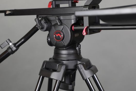 Teleprompter de estúdio de 22 polegadas suportado por OEM/ODM para transmissão de fala em transmissão ao vivo